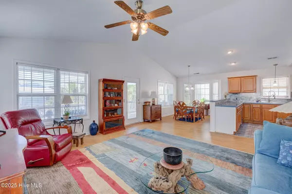 Kure Beach, NC 28449,512 Sandman DR