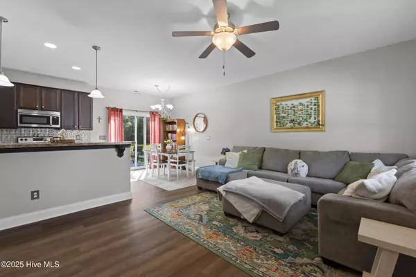 Jacksonville, NC 28540,208 Murifield DR