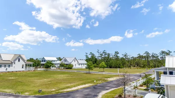 Oriental, NC 28571,98 Boathouse RD
