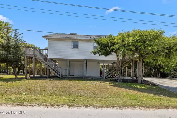 Emerald Isle, NC 28594,10801 Coast Guard RD