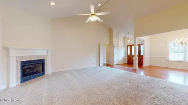 New Bern, NC 28560,1002 Yacht CT