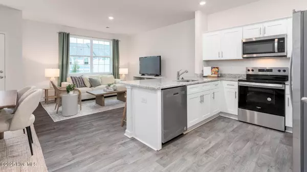 Aberdeen, NC 28315,215 Maddox DR