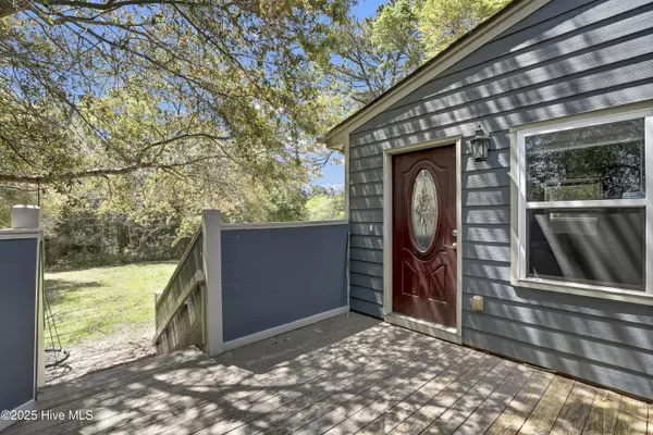 Newport, NC 28570,110 Bogue Loop RD