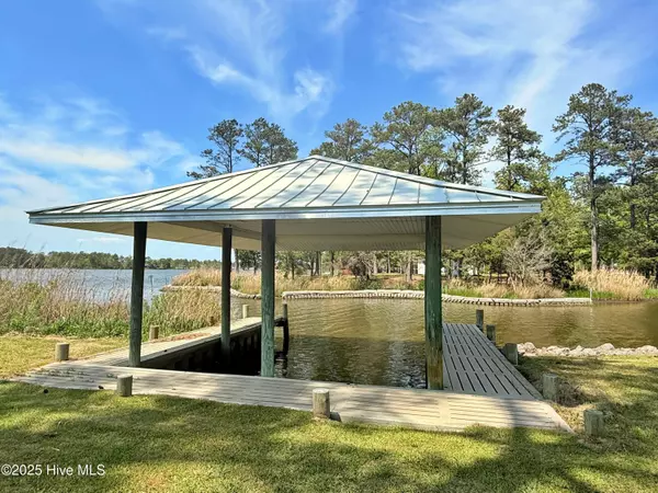 Arapahoe, NC 28510,3564 Janiero RD