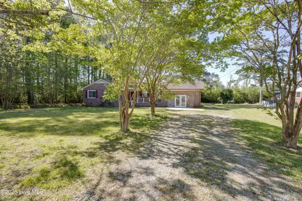 Oriental, NC 28571,234 Pamlico RD