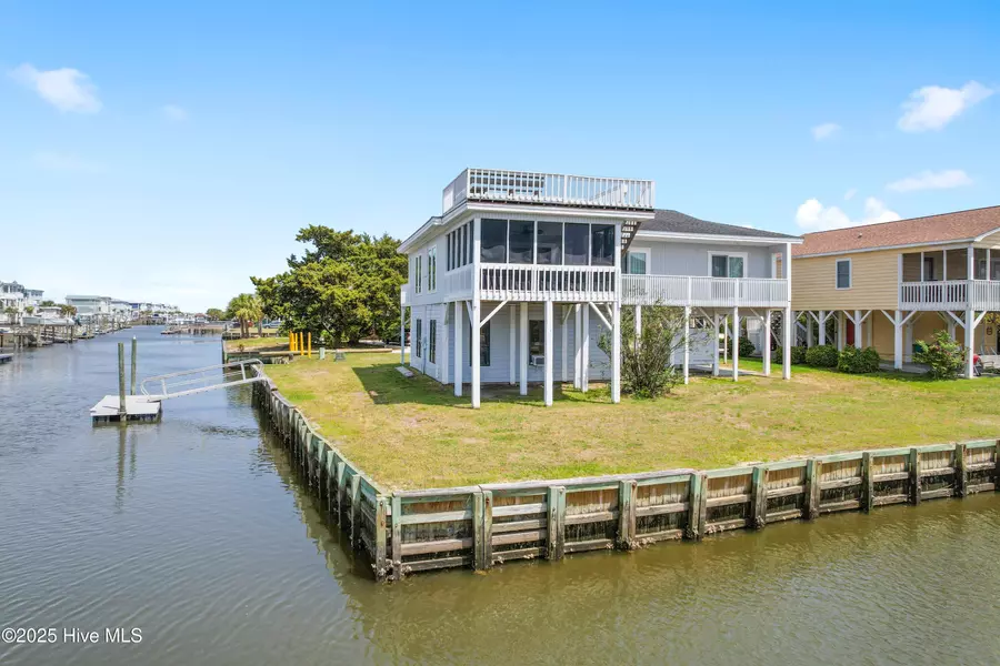 402 Dolphin ST, Sunset Beach, NC 28468