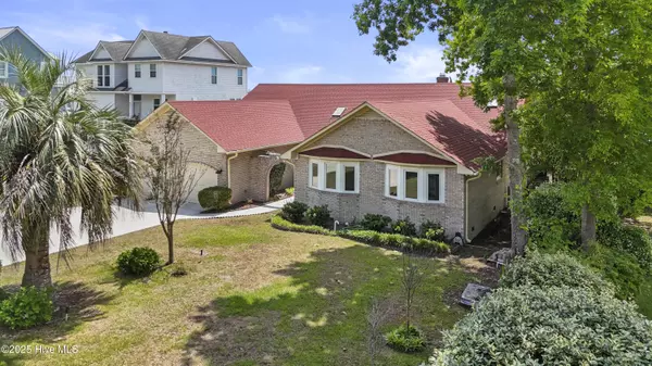 Sneads Ferry, NC 28460,995 Chadwick Shores DR