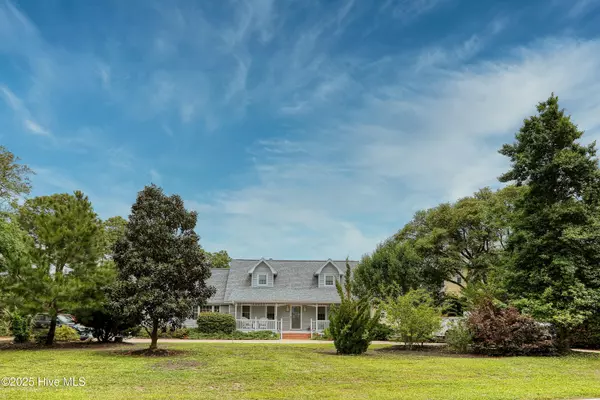 2020 Robert Ruark DR SE, Southport, NC 28461