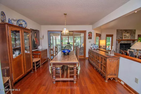 Morehead City, NC 28557,124 Pine Bluff DR