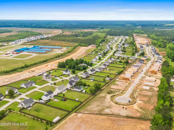 Jacksonville, NC 28540,512 Sandy Hollow DR