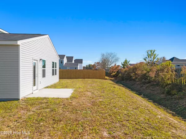 Jacksonville, NC 28540,511 Sandy Hollow DR