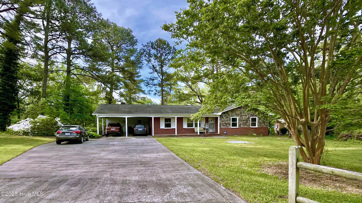 Louisburg, NC 27549,109 Edgewood DR