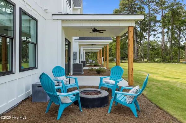 Cape Carteret, NC 28584,103 Star Lake Circle #D