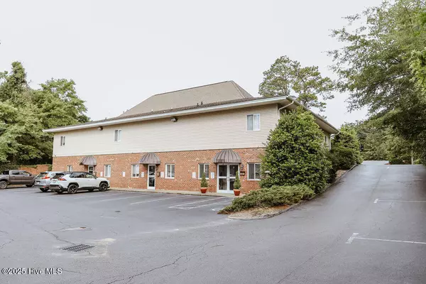 Southern Pines, NC 28387,1295 Old Us 1 Hwy HWY #Suite E