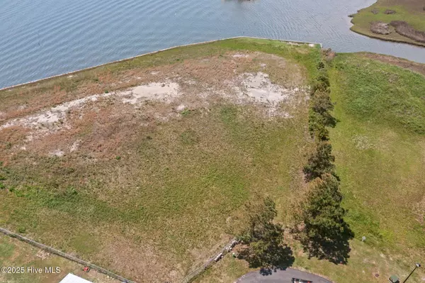 Holly Ridge, NC 28445,253 Bethea ST
