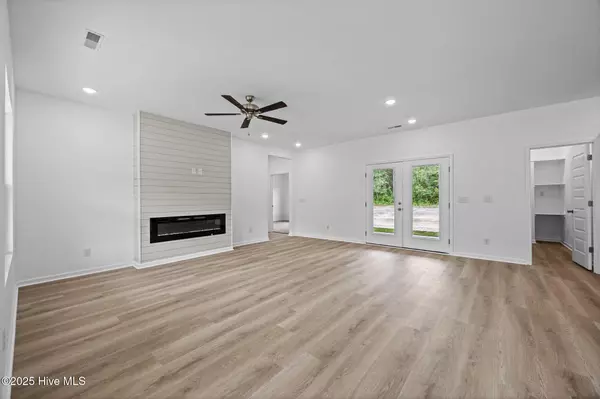 Chinquapin, NC 28521,2594 Fountaintown RD