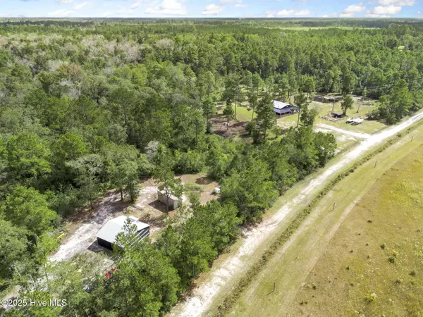 Maple Hill, NC 28454,500 Tomahawk RD
