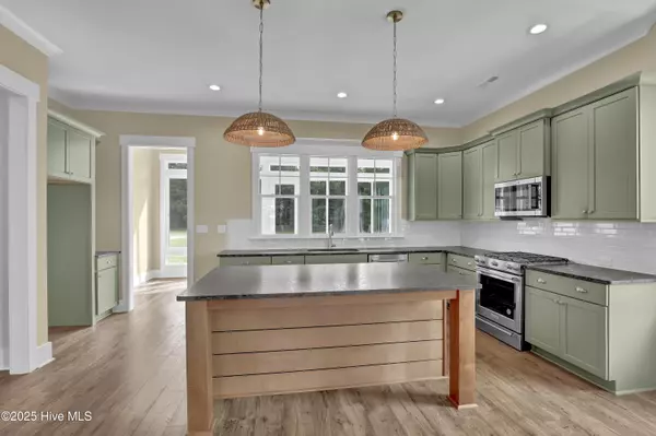 Holly Ridge, NC 28445,468 Summerhouse DR