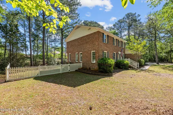 New Bern, NC 28562,801 Arcane CIR