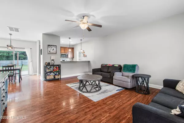 Jacksonville, NC 28540,206 Murifield DR