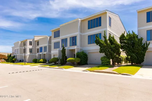 289 Salter Path RD #24, Pine Knoll Shores, NC 28512