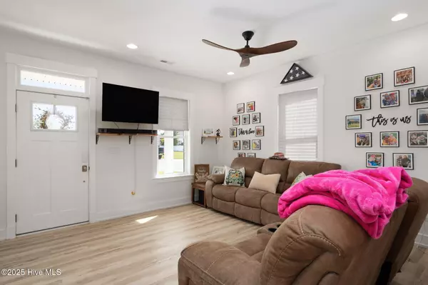 Grandy, NC 27939,115 Compass DR N