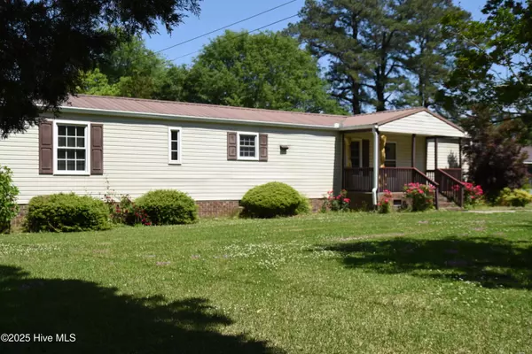 Roper, NC 27970,302 Bank ST