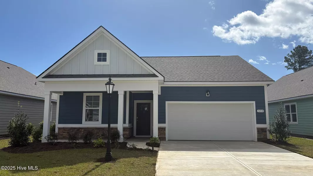 1210 Woodhouse DR NW, Ash, NC 28420