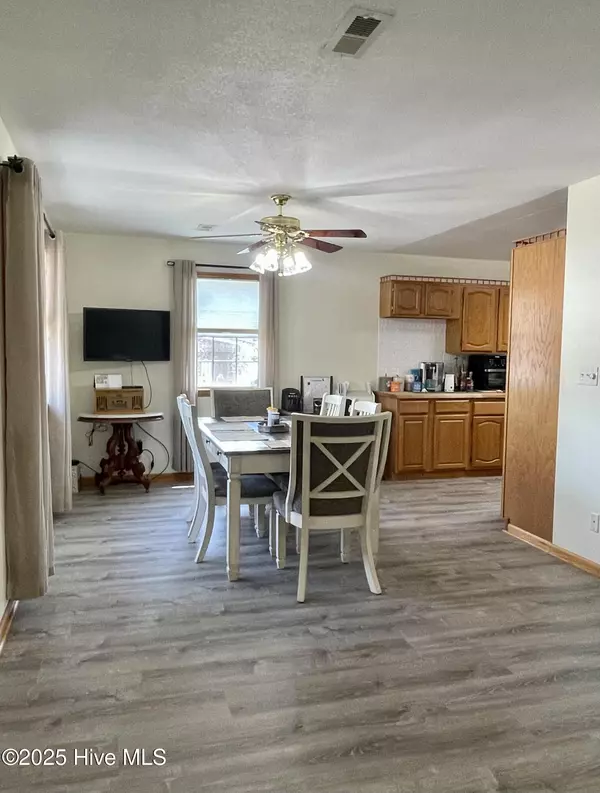 Engelhard, NC 27824,1556 Farrow Fork RD