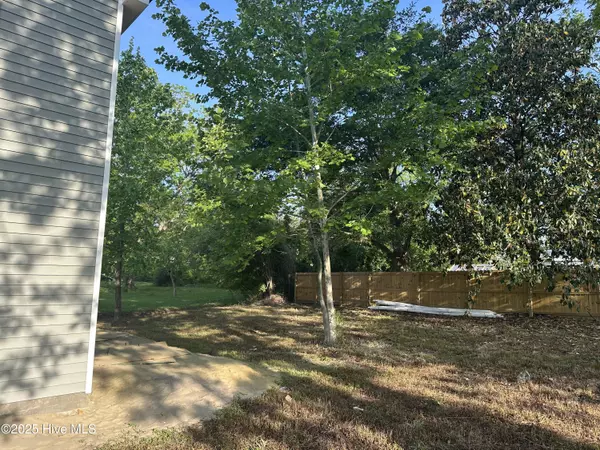 Burgaw, NC 28425,206 W Williams ST