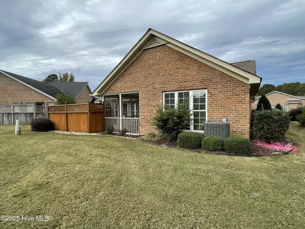 Greenville, NC 27858,2403 Brookridge CIR