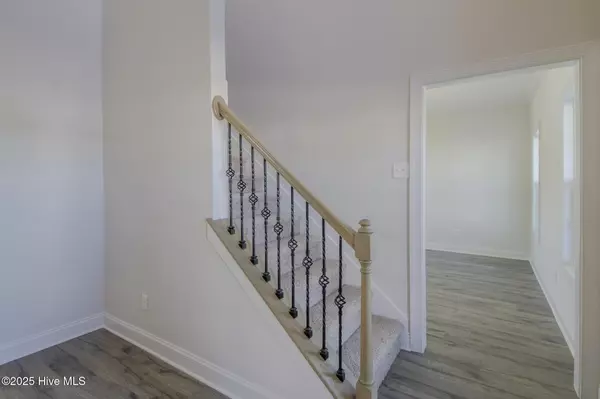 Jacksonville, NC 28546,320 Black Hawk DR