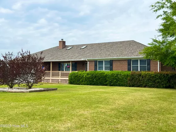 Cape Carteret, NC 28584,214 Channel View CT