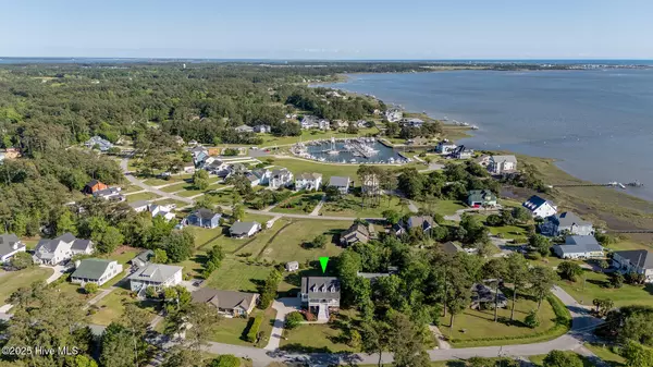 Beaufort, NC 28516,708 Comet DR