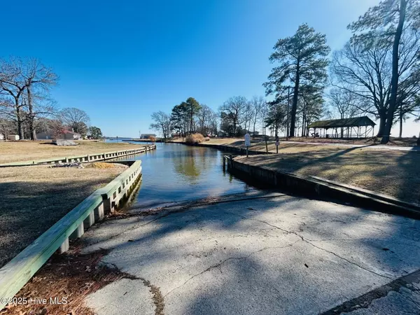 Hertford, NC 27944,51 E Inlet CIR