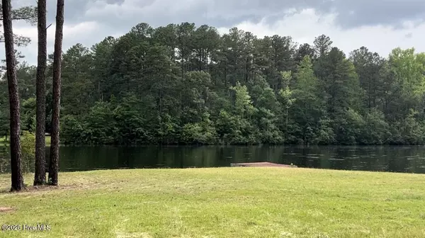 Aberdeen, NC 28315,305 Lakewood DR