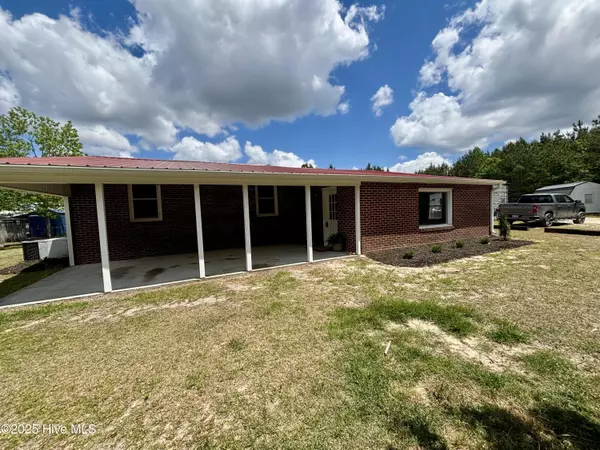 Vanceboro, NC 28586,175 Molly AVE