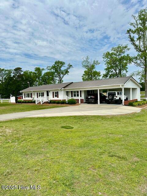 Whiteville, NC 28472,4998 Peacock RD