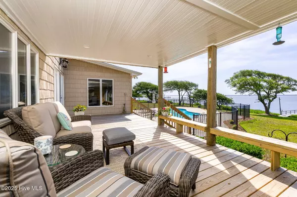 Newport, NC 28570,233 Deep Bay DR