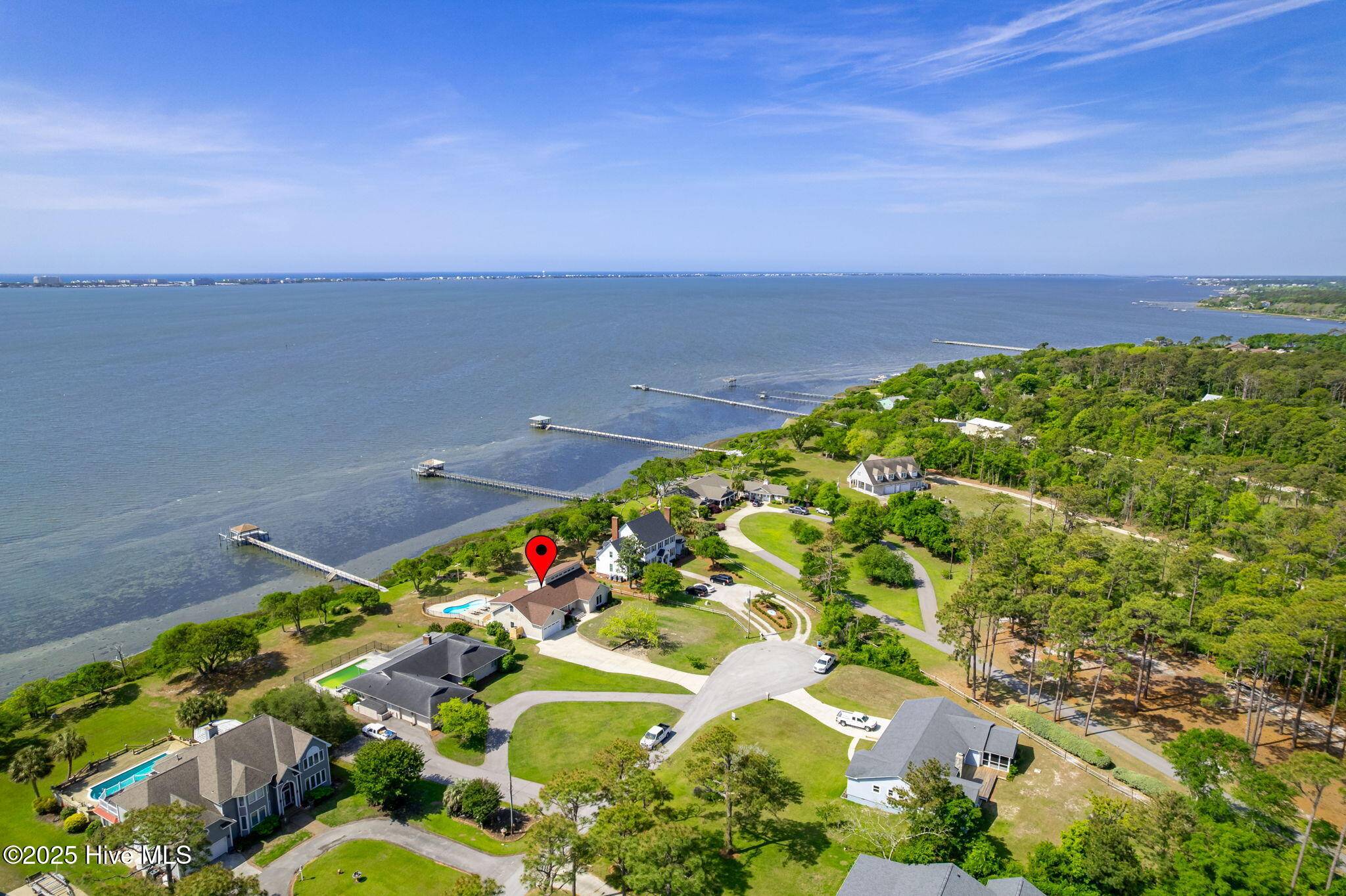 233 Deep Bay DR, Newport, NC 28570