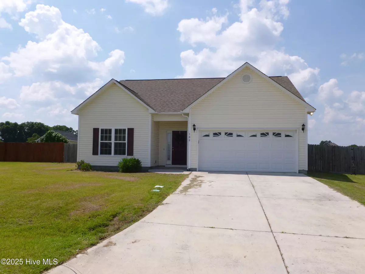 Richlands, NC 28574,108 Hill Farm DR