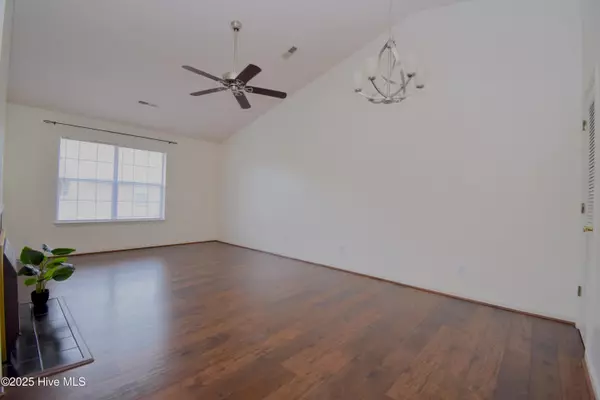 Greenville, NC 27858,2916 Mulberry LN #E