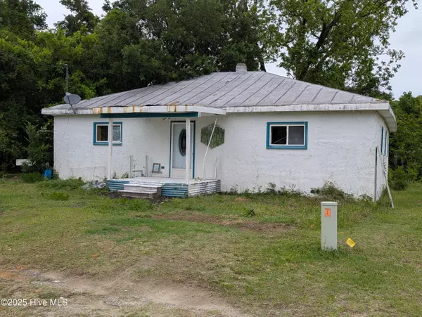 Trenton, NC 28585,303 E Jones ST