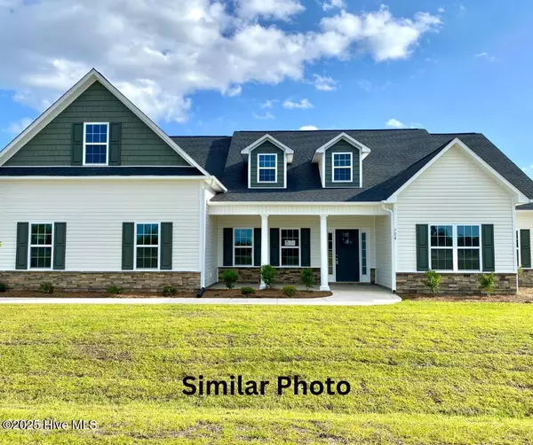 610 Salty Marsh LN, Jacksonville, NC 28546