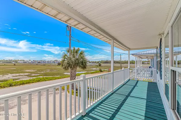 North Myrtle Beach, SC 29582,414 32nd AVE N