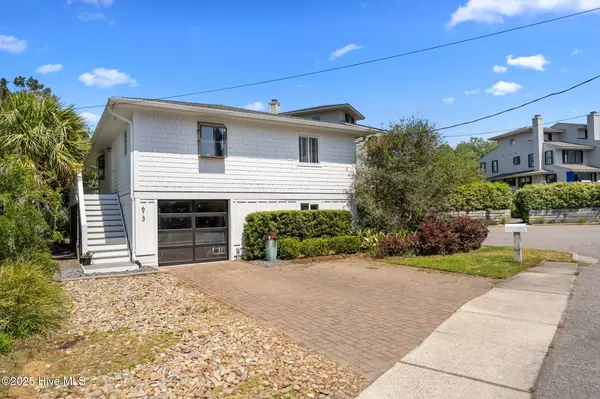 Wrightsville Beach, NC 28480,613 N Channel DR