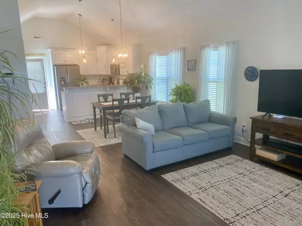 Winterville, NC 28590,700 Seneca CT