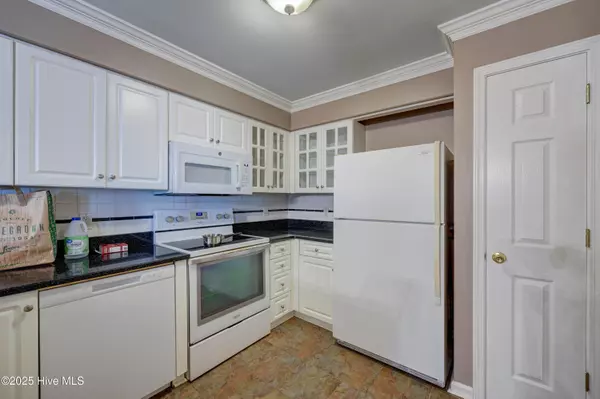 Wilmington, NC 28412,4112 Breezewood DR #Apt 101