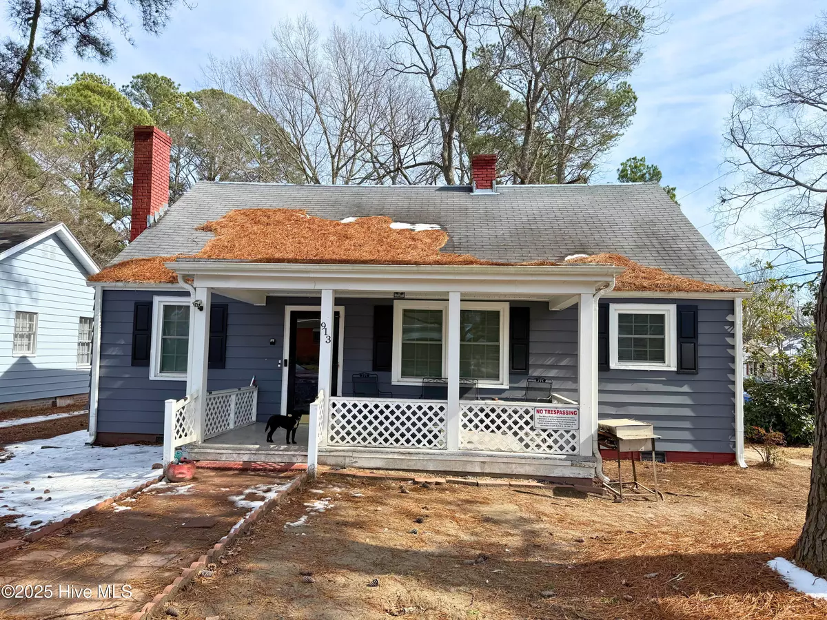 Wilson, NC 27893,913 Woodrow ST S