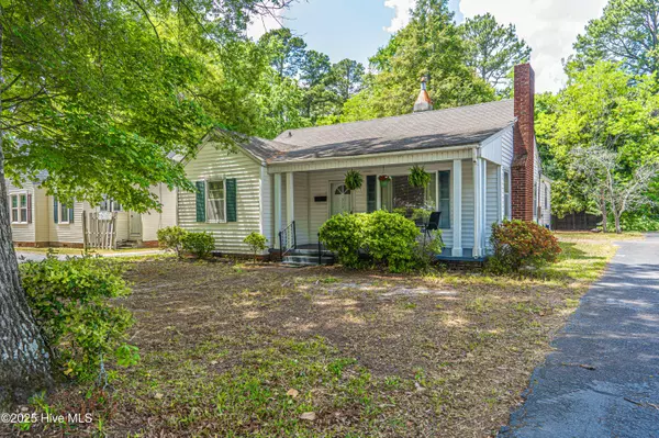 Laurinburg, NC 28352,513 Atkinson ST